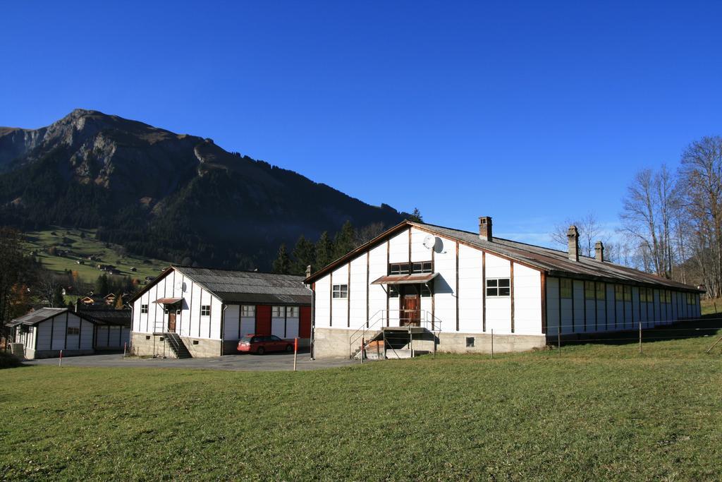 Mountain Lodge Backpackercamp Ленк Экстерьер фото
